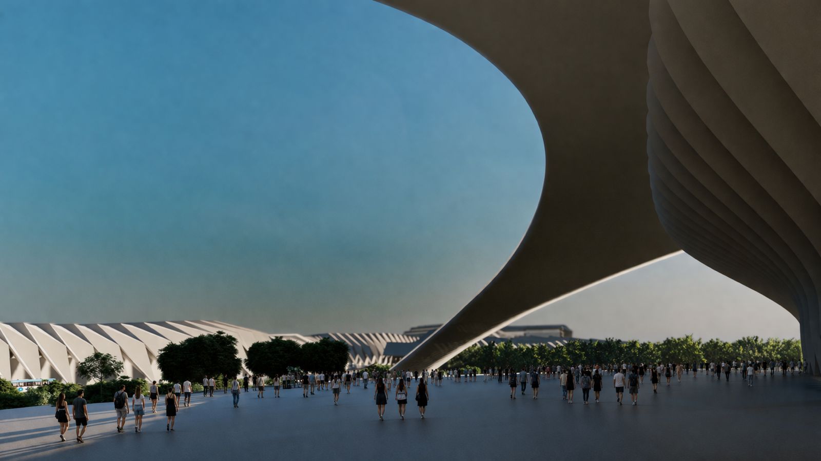 Gran explanada del complejo Murcia Arena con visitantes